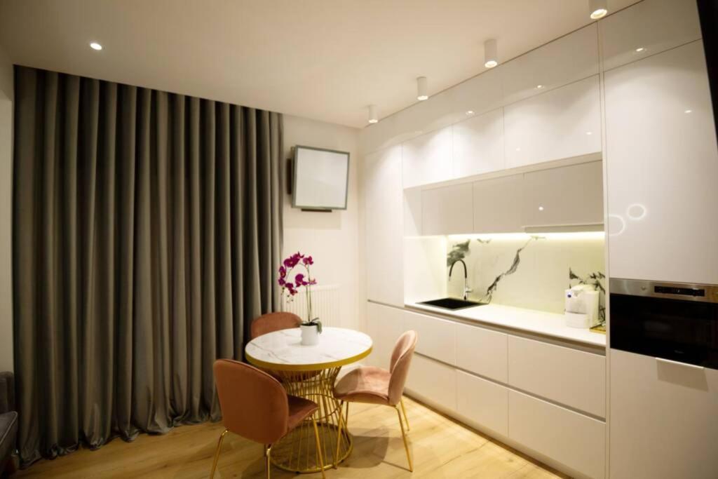 Ecostay-Serenity,Business Class Apartment By The Sea In Alimos Kalamaki Афіни Екстер'єр фото