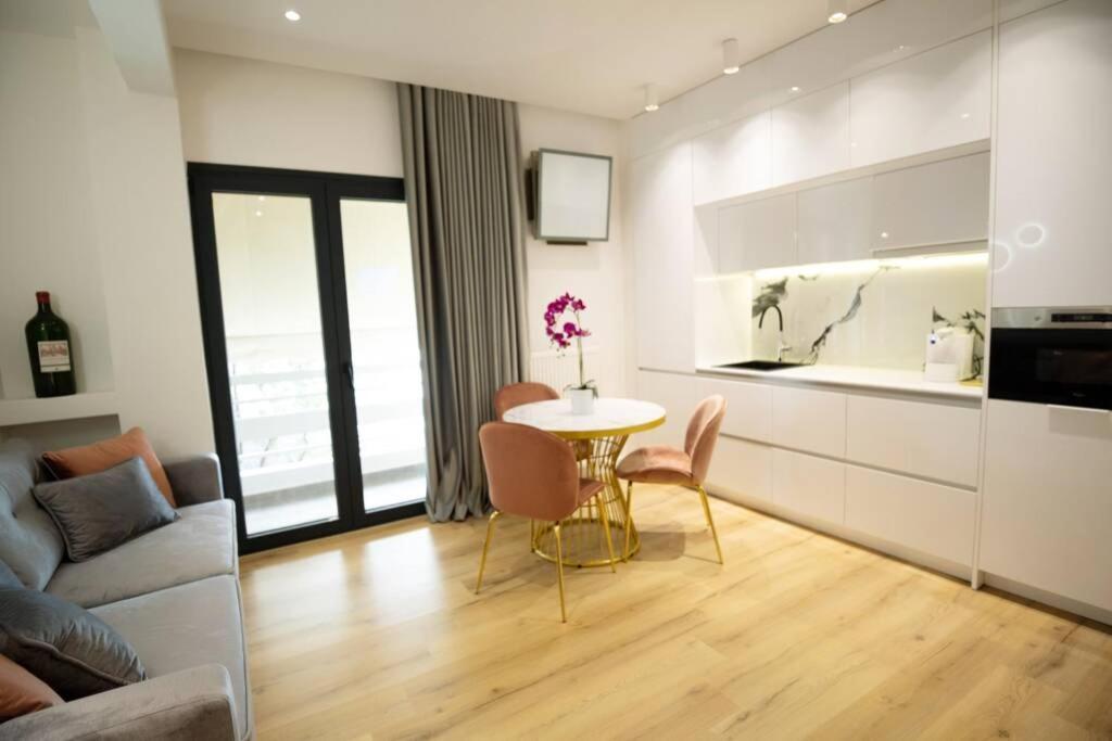 Ecostay-Serenity,Business Class Apartment By The Sea In Alimos Kalamaki Афіни Екстер'єр фото